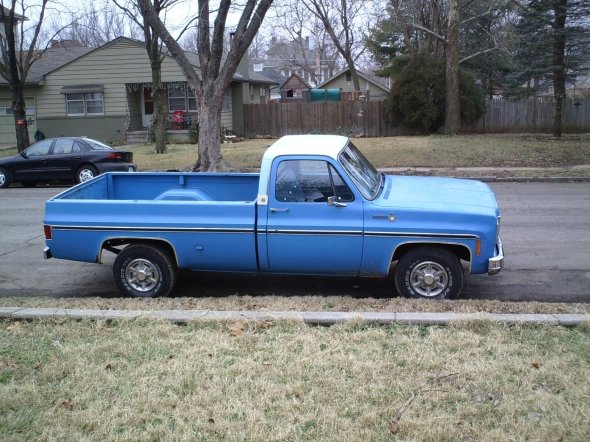 old stand up guys junk removal truck.