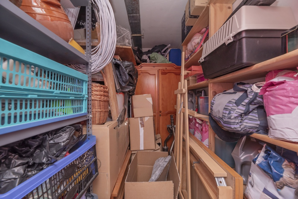 Quick & reliable basement junk removal solutions.