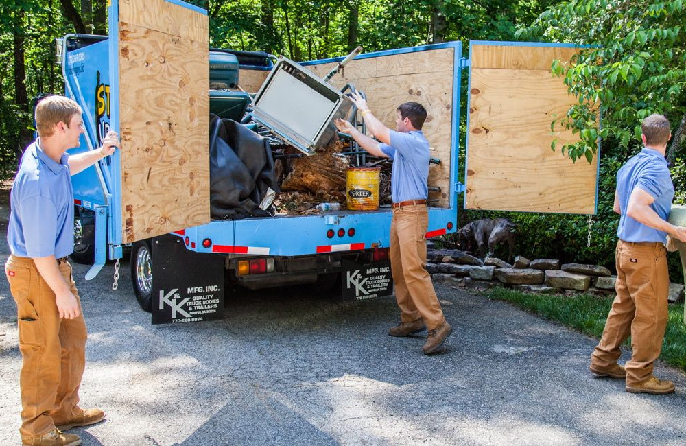 Junk removal pricing factors.