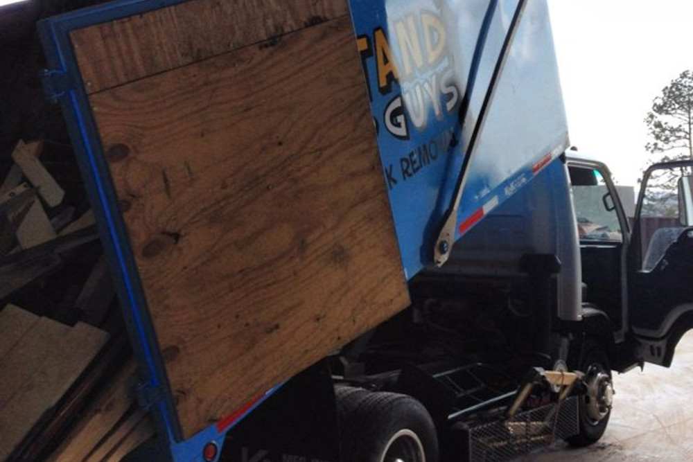 Choosing the right size of rolloff dumpster rental near me.