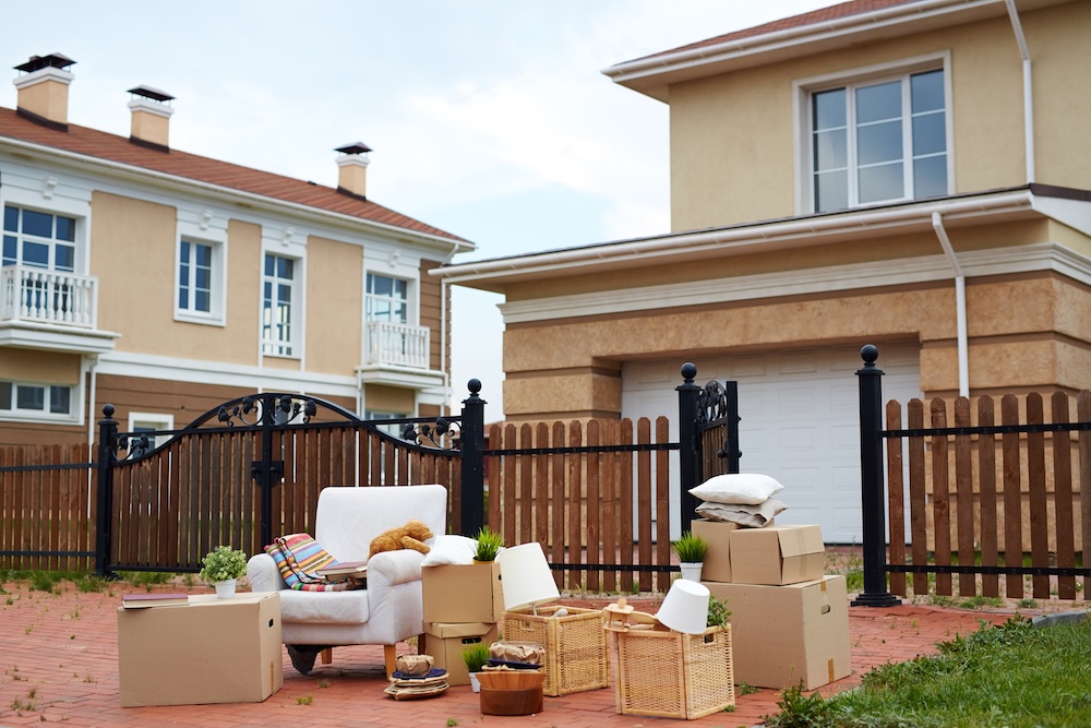 Home junk removal to improve curb appeal.