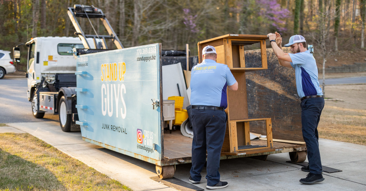 Stand Up Guys crew removing unwanted items from a Riverview, FL property.